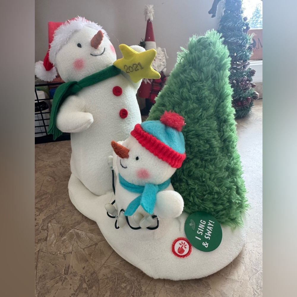 Hallmark Musical Snowman 2021 NWT